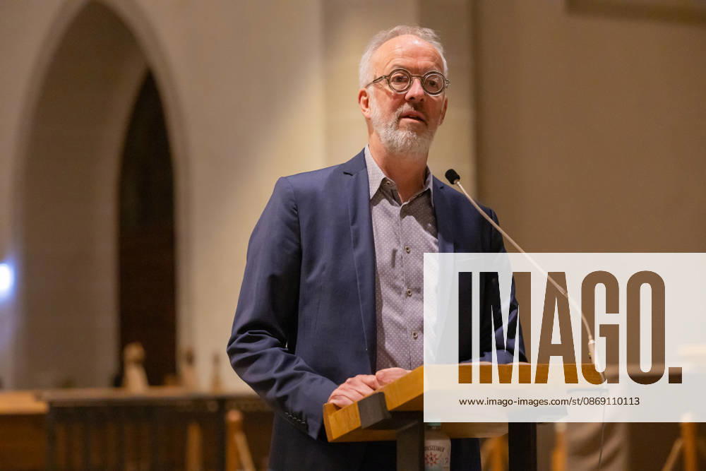 Christian Tiede bei der 36. Bautzener Rede im Dom St. Petri. Bautzen, 09.10.2026. Unter dem Titel Was ist eigentlich los in Deutschland wer sind wir in Ost und West? spricht Thomas de Maiziere über die Entwicklung der Ost-West-Verhältnisse seit 1990 und die Erfahrungen aus mehr als drei Jahrzehnten deutscher Einheit. Die überparteiliche Vortragsreihe wird seit November 2022 von der Initiative Bautzen gemeinsam und dem Ökumenischen Domladen Bautzen e.V. organisiert. Sie dient als Forum für gesellschaftspolitischen Austausch.