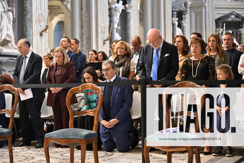 Diaconal_ordination_2026 Italy, Rome, Vatican, 2026 10 10 cardinal Baldo Reina celebrates a Mass forndiaconal ordination at st John Lateran . - NO BOOKS