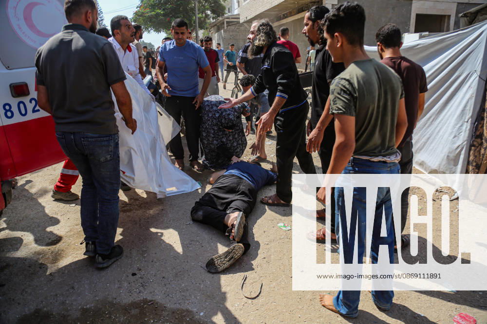 Four martyrs were killed after being targeted by a missile from Israeli surveillance aircraft west of Gaza City. Palestine - ZUMAe144 20261010_zip_e144_002