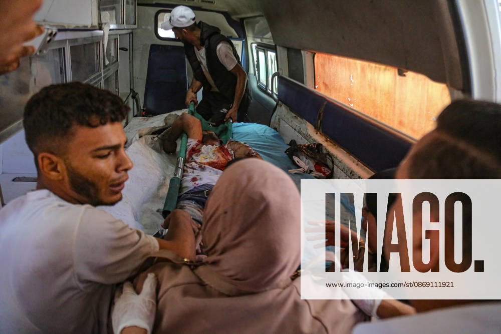 Four martyrs were killed after being targeted by a missile from Israeli surveillance aircraft west of Gaza City. Palestine - ZUMAe144 20261010_zip_e144_006