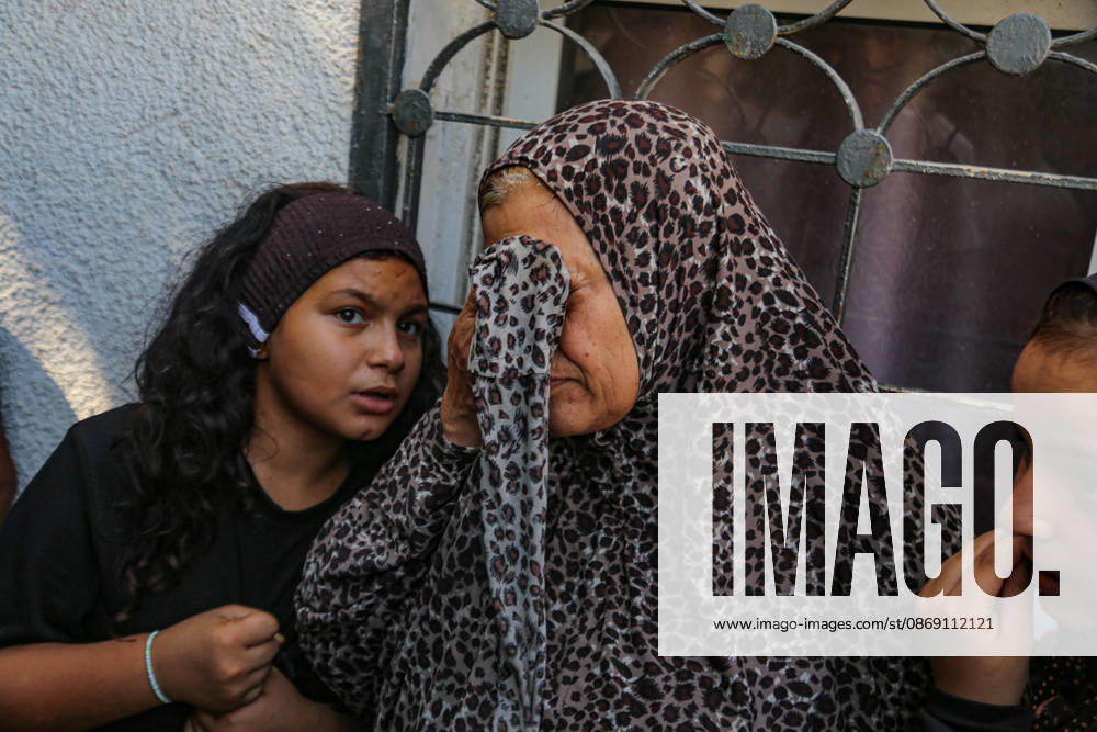 Four martyrs were killed after being targeted by a missile from Israeli surveillance aircraft west of Gaza City. Palestine - ZUMAe144 20261010_zip_e144_013
