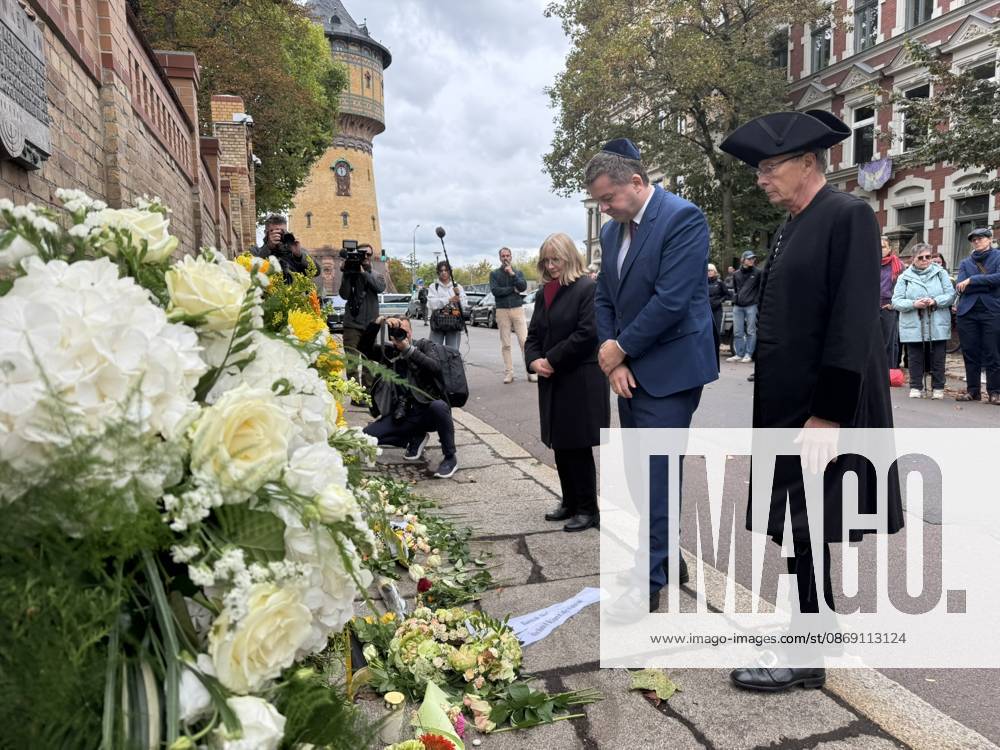 Halle Saale Halle (Saale) Halle Saale Sachsen-Anhalt Ansicht Stadtansicht Sachsen Anhalt Ansicht Dem Landtagvizepräsidenten Hans-Thomas Tillschneider ( AfD ) wird der Zutritt zur Synagoge versperrt Es ist der siebte Jahrestag: Am 9. Oktober 2019 versuchte ein Attentäter, am höchsten jüdischen Feiertag Jom Kippur die hallesche Synagoge anzugreifen, und tötete zwei Menschen. Eine Menschenkette der Organisiert wurde sie von der Jüdischen Studierendenunion Deutschland verwehrte Tillschneider den Zugang �