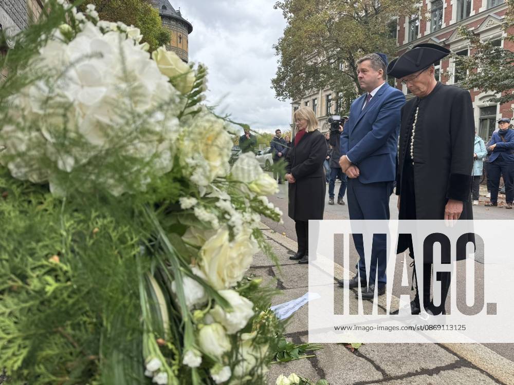 Halle Saale Halle (Saale) Halle Saale Sachsen-Anhalt Ansicht Stadtansicht Sachsen Anhalt Ansicht Dem Landtagvizepräsidenten Hans-Thomas Tillschneider ( AfD ) wird der Zutritt zur Synagoge versperrt Es ist der siebte Jahrestag: Am 9. Oktober 2019 versuchte ein Attentäter, am höchsten jüdischen Feiertag Jom Kippur die hallesche Synagoge anzugreifen, und tötete zwei Menschen. Eine Menschenkette der Organisiert wurde sie von der Jüdischen Studierendenunion Deutschland verwehrte Tillschneider den Zugang �