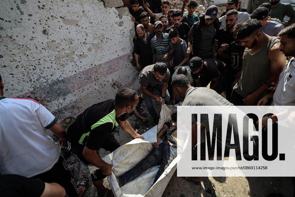 Israeli attacks continue on Gaza GAZA, PALESTINE - OCTOBER 10 : (EDITORS NOTE: Image depicts death) Palestinian deceased bodies who lost their lives after an Israeli airstrikes are brought to Al-Shifa Hospital in Gaza City, Palestine on October 10, 2026. Abdalhkem Abu Riash Anadolu Gaza City Gaza. Editorial use only. Please get in touch for any other usage.