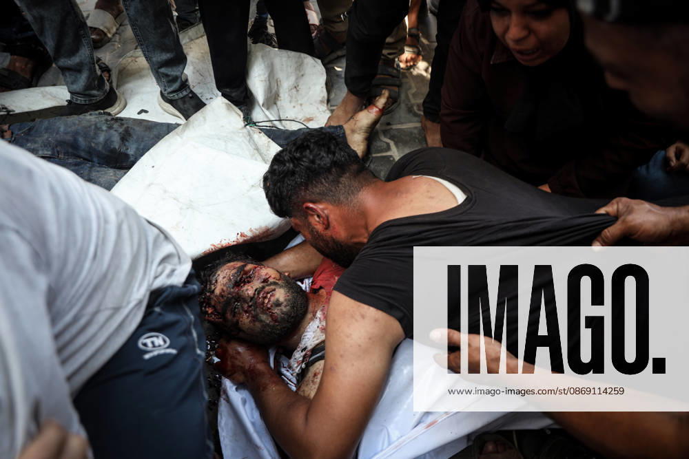 Israeli attacks continue on Gaza GAZA, PALESTINE - OCTOBER 10 : (EDITORS NOTE: Image depicts death) Palestinian deceased bodies who lost their lives after an Israeli airstrikes are brought to Al-Shifa Hospital in Gaza City, Palestine on October 10, 2026. Abdalhkem Abu Riash Anadolu Gaza City Gaza. Editorial use only. Please get in touch for any other usage.
