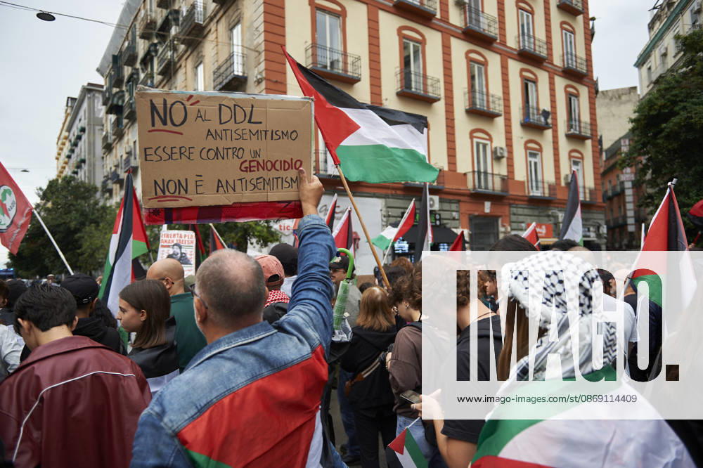 Pro-Palestine protests in Naples NAPLES, ITALY - OCTOBER 10: People take part in a protest during the Global Day of Action for Palestine in defence of the Palestinian people, to call for an arms embargo and sanctions against Israel in Naples, on October 10, 2026. Eliano Imperato Anadolu Naples Italy. Editorial use only. Please get in touch for any other usage.
