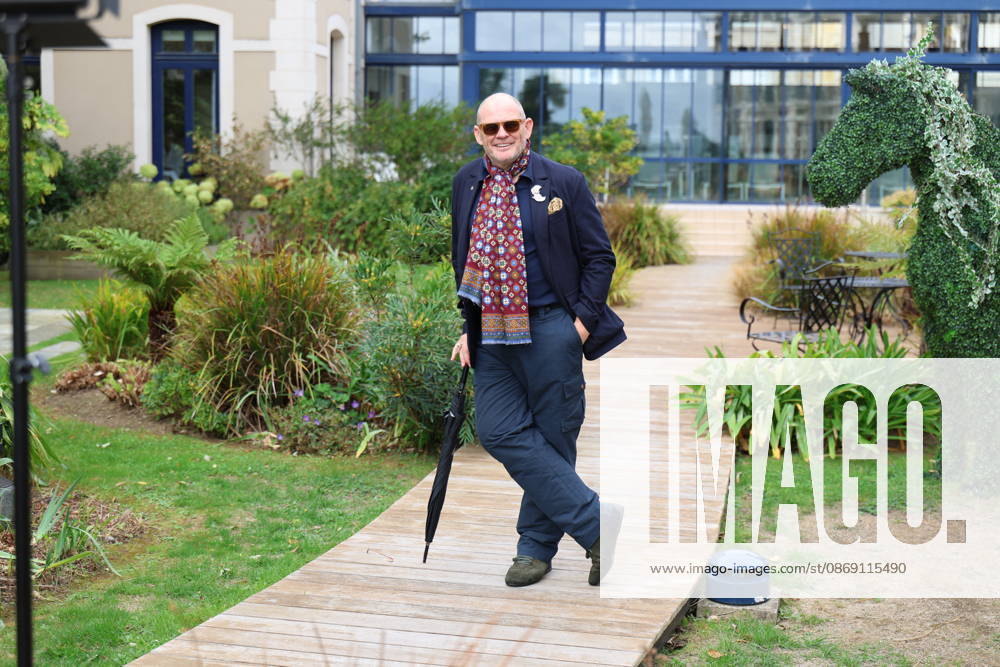 Guest at the Grand Hotel in Dinard during the 37th edition of the Dinard British and Irish Film Festival on October 10, 2026 Denis Guignebourg Bestimage 37th edition of the Dinard British and Irish Film Festival on October 10, 2026 Dinard, France