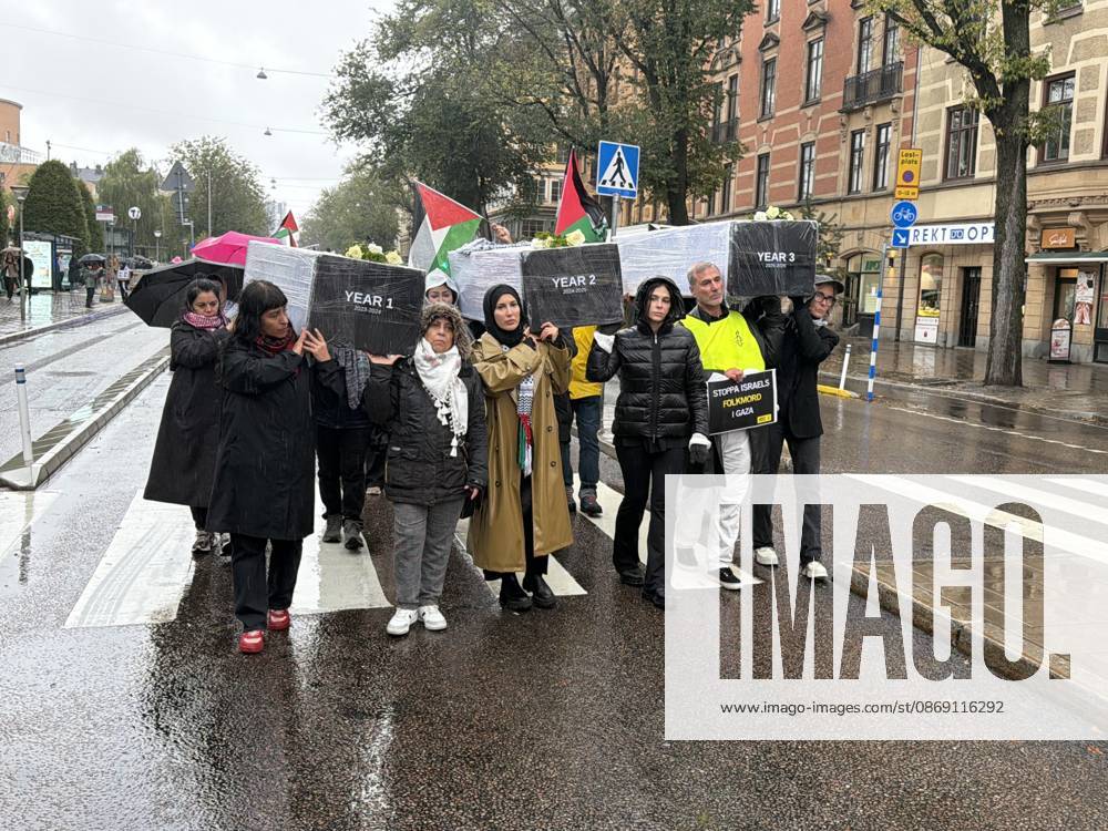 Demonstrators march in Stockholm to show solidarity with Palestinians STOCKHOLM, SWEDEN - OCTOBER 10: Demonstrators march to draw attention to the situation in Palestine and mark the third anniversary of the war in Gaza, on October 10, 2026, in Stockholm, Sweden. Atila Altuntas Anadolu Stockholm Sweden. Editorial use only. Please get in touch for any other usage.
