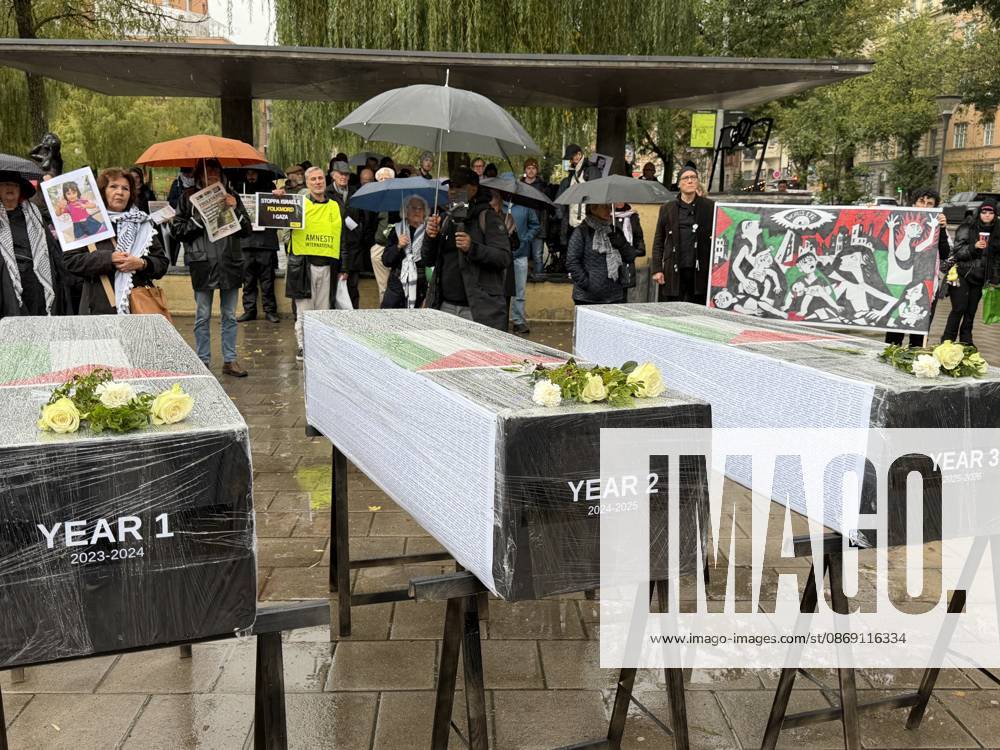 Demonstrators march in Stockholm to show solidarity with Palestinians STOCKHOLM, SWEDEN - OCTOBER 10: Demonstrators march to draw attention to the situation in Palestine and mark the third anniversary of the war in Gaza, on October 10, 2026, in Stockholm, Sweden. Atila Altuntas Anadolu Stockholm Sweden. Editorial use only. Please get in touch for any other usage.