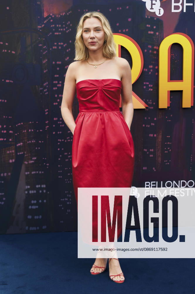 Scarlett Johansson bei der Premiere des Netflix-Animationsfilms Ray Gunn auf dem 70. BFI London Film Festival 2026 in der Royal Festival Hall. London