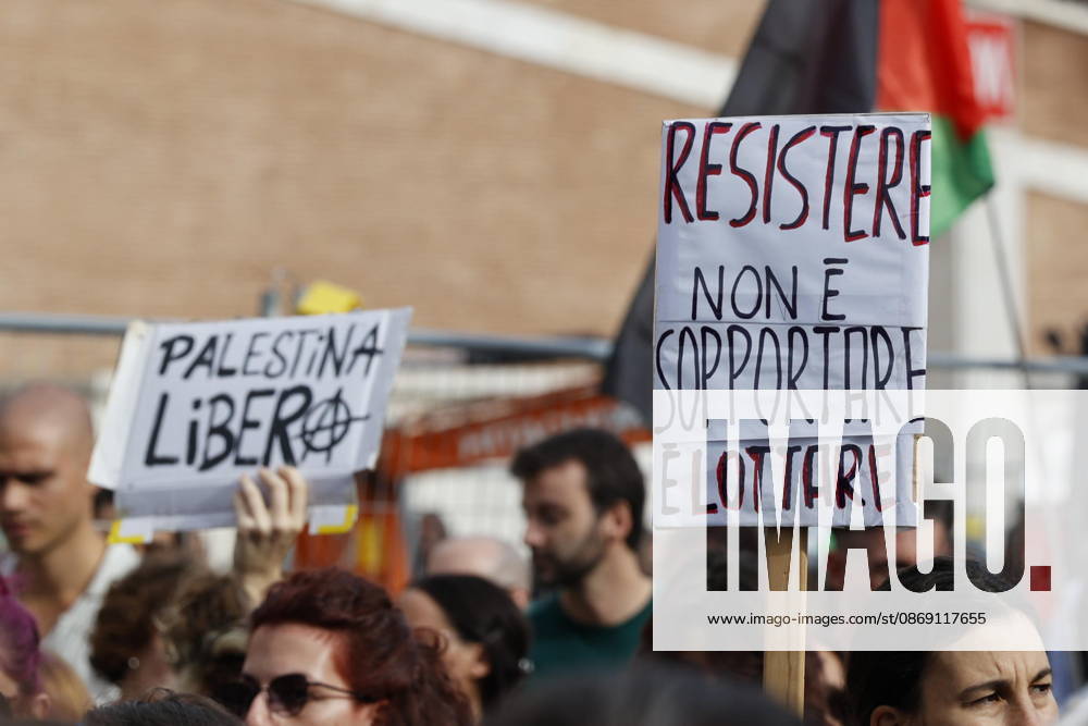People participate in a protest organized by the Palestinian Students Movement for Palestine in Rome, Italy, 10 October 2026 . ANSA FABIO FRUSTACI Rome ITALY - ZUMAa110 20261010_zaf_a110_017