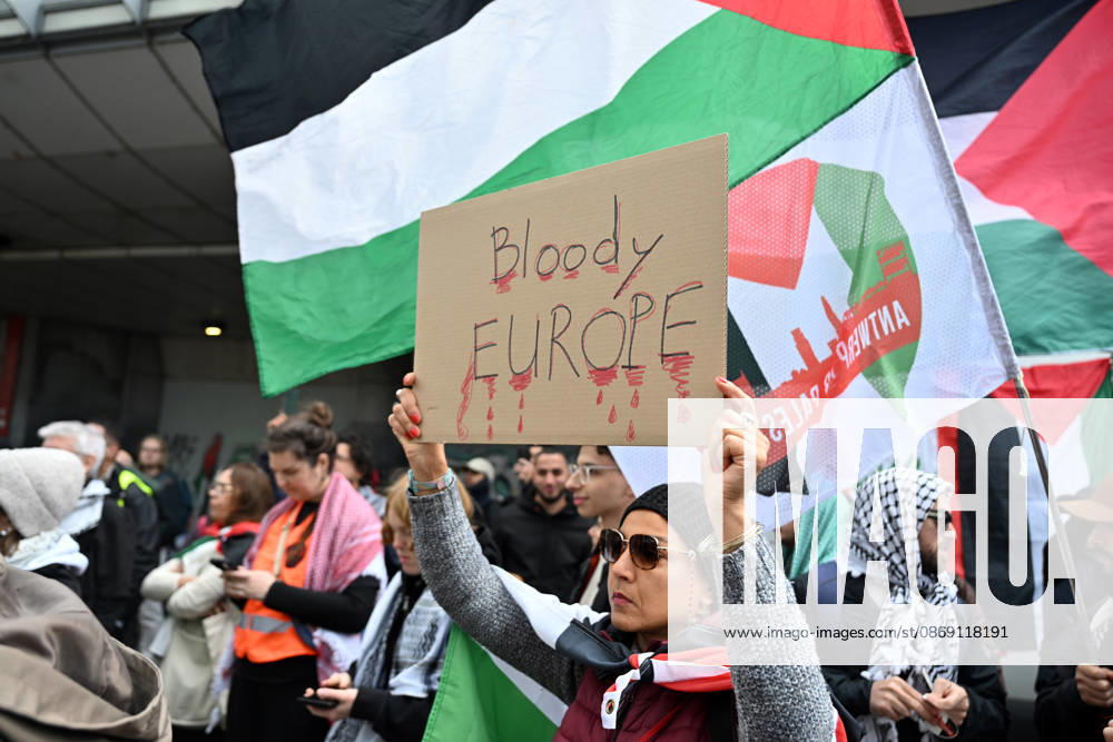 Demonstrators march in Brussels to commemorate Palestinians who lost their lives in Gaza BRUSSELS, BELGIUM - OCTOBER 10: Hundreds of demonstrators gather outside Brussels-Midi railway station before marching toward the Israeli Embassy to commemorate Palestinians who lost their lives in Gaza and call for political measures against Israel, in Brussels, Belgium, on October 10, 2026. Dursun Aydemir Anadolu Brussels Belgium. Editorial use only. Please get in touch for any other usage.