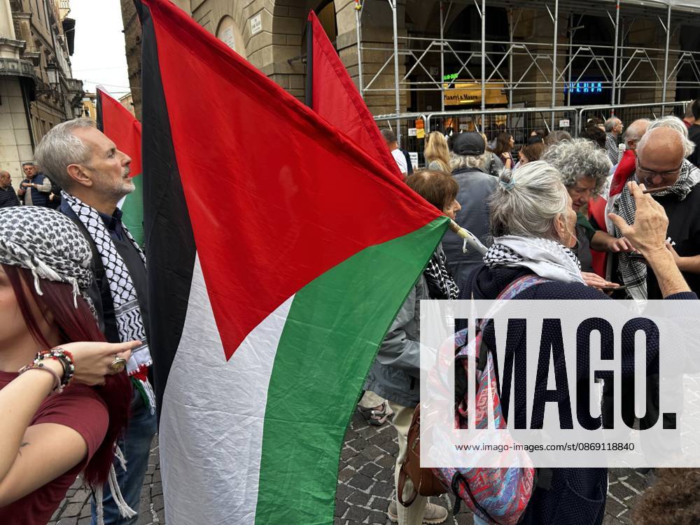 News - Pro-Palestine march in Padua Pro-Palestine march in Padua during Pro-Palestine march in Padua, News in Padua, Italy, October 10 2026 Padua Padua Italy
