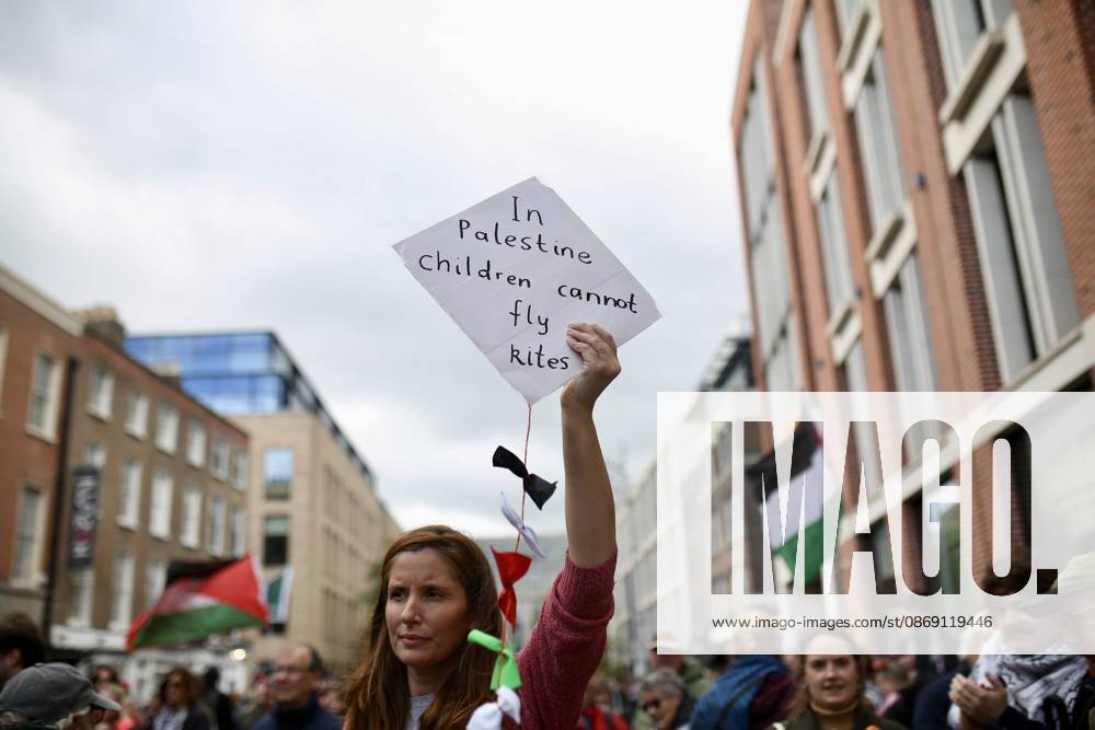 Thousands of pro-Palestine demonstrators gather in Dublin DUBLIN, IRELAND - OCTOBER 10: Thousands of pro-Palestine demonstrators gather in Dublin, Ireland, on October 10, 2026, for a national march marking three years since the October 7 attacks and the subsequent war in Gaza. Organized by the Ireland-Palestine Solidarity Campaign, the protest calls for sanctions against Israel and greater action by the Irish government, with demonstrators marching from the Garden of Remembrance towards the Dail. Mostafa Darwish Anadolu Dublin Ireland. Editorial use only. Please get in touch for any other usage.