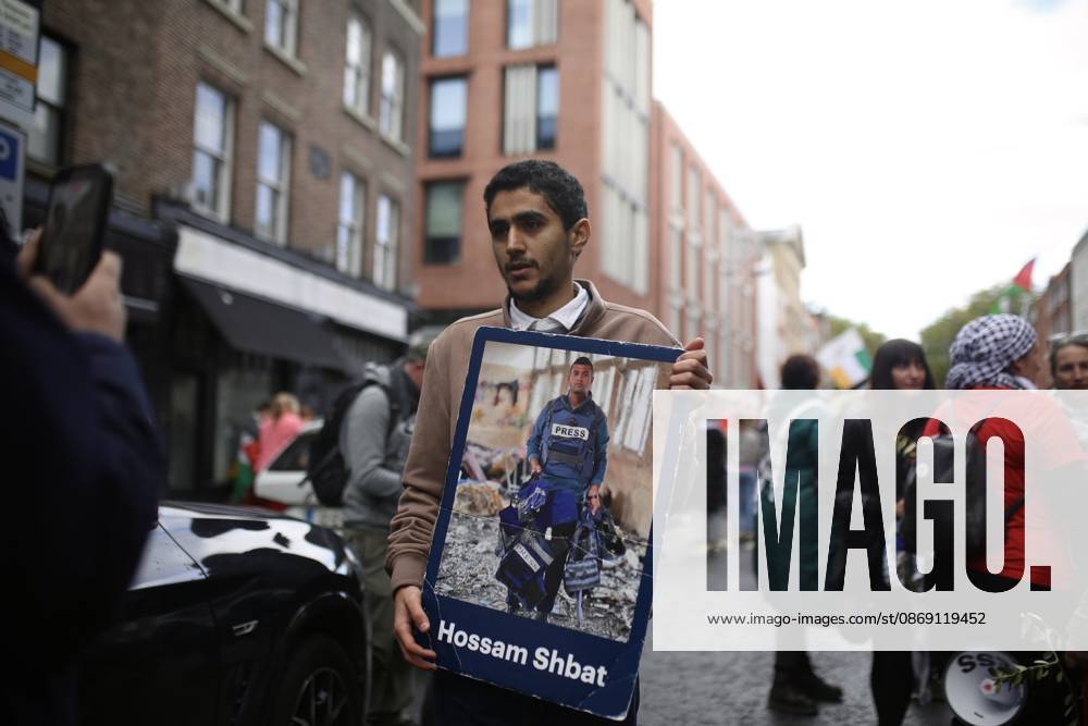 Thousands of pro-Palestine demonstrators gather in Dublin DUBLIN, IRELAND - OCTOBER 10: Thousands of pro-Palestine demonstrators gather in Dublin, Ireland, on October 10, 2026, for a national march marking three years since the October 7 attacks and the subsequent war in Gaza. Organized by the Ireland-Palestine Solidarity Campaign, the protest calls for sanctions against Israel and greater action by the Irish government, with demonstrators marching from the Garden of Remembrance towards the Dail. Mostafa Darwish Anadolu Dublin Ireland. Editorial use only. Please get in touch for any other usage.