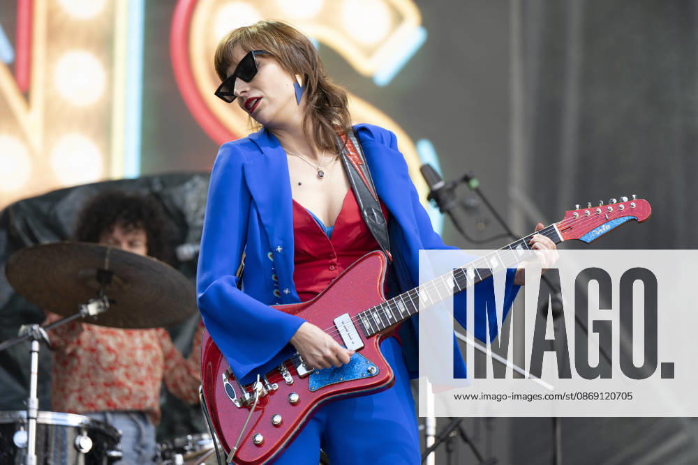 Singer Nat Simons performs during the Hispanidad Festival 2026 concert at the Plaza de Espana. Madrid Spain - ZUMAs197 20261010_aaa_s197_052