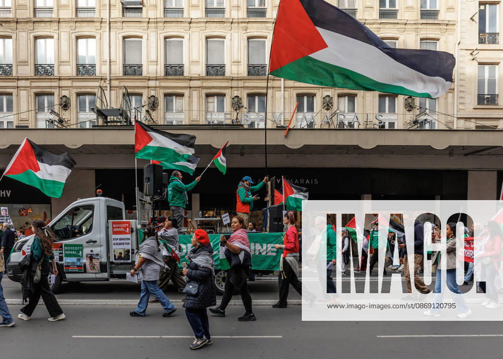 La France Insoumise has called for participation in the demonstration against the genocide in Gaza and in support of the Palestinian people. The demonstration will begin at 2 p.m. at Place de la Ro publique in Paris. - ZUMAs287 20261010_zip_s287_016
