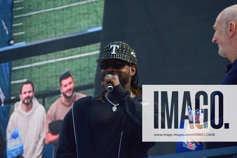 Former Miami Dolphins and Philadelphia Eagles running back JAY AJAYI talks about football at the NFL Experience in Trafalgar Square, a two-day fan event celebrating the 2026 NFL London Games. London United Kingdom - ZUMAv130 20261010_zip_v130_059