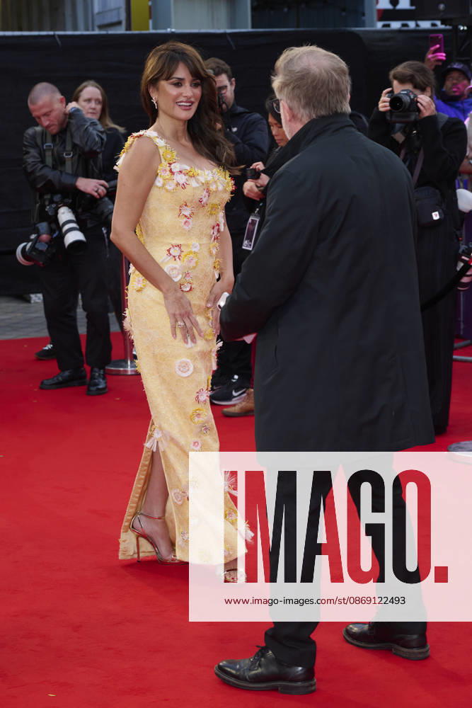 Premiere of ˜Bunker as part of the 70th BFI London Film Festival at the Royal Festival Hall Featuring: Penà lope Cruz Where: London, United Kingdom When: 10 Oct 2026 Credit: Alan West Cover Images . NOT FOR USE BY NEWSPAPERS BASED IN THE UK.