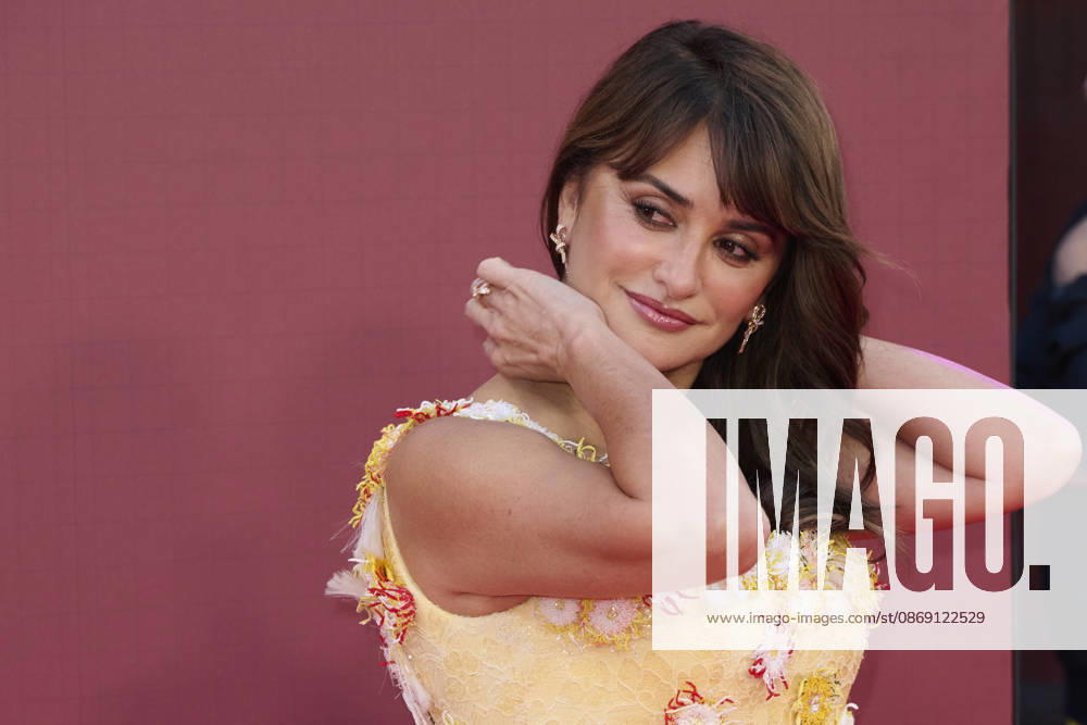 Premiere of ˜Bunker as part of the 70th BFI London Film Festival at the Royal Festival Hall Featuring: Penà lope Cruz Where: London, United Kingdom When: 10 Oct 2026 Credit: Alan West Cover Images . NOT FOR USE BY NEWSPAPERS BASED IN THE UK.
