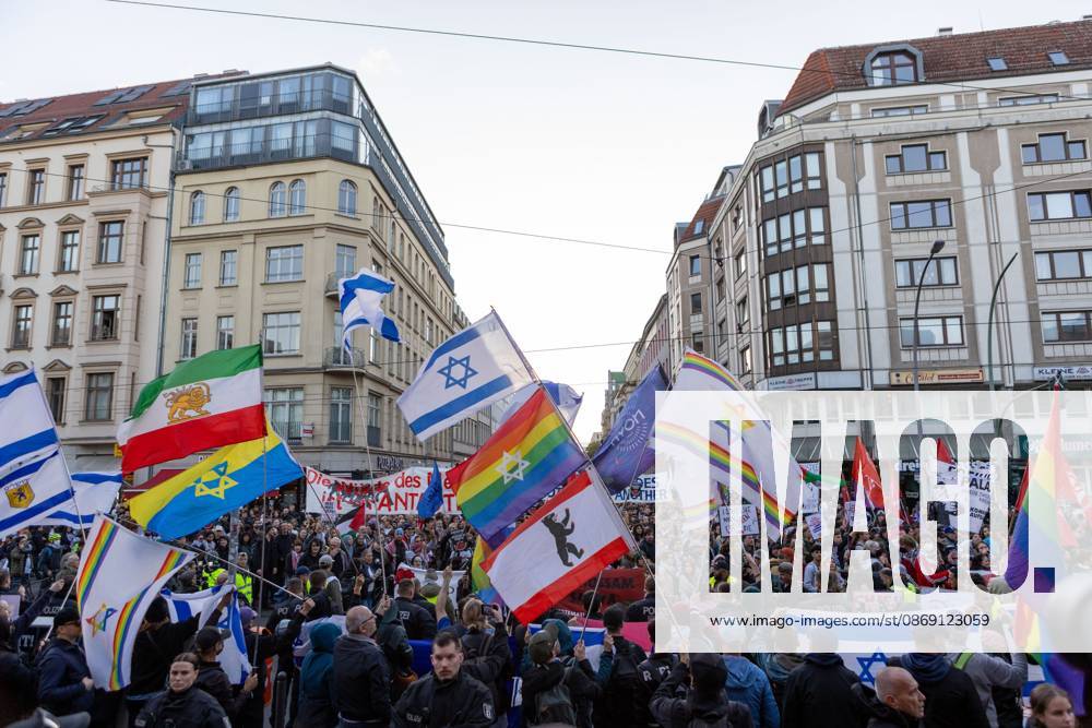 BERLIN, GERMANY, OCTOBER 10, 2026: Thousands of demonstrators take part in the United4Palestine rally under the slogan â€oeNo Peace on Stolen Land†in Berlin. Police estimated that around 3,500 people participated in the demonstration, which took place amid extensive security measures and a large police presence. Pro-Israeli counter-protests were also held nearby, with participants expressing opposing views on the Israeli-Palestinian conflict. Berlin Germany - ZUMAq101 20261010_zna_q101_217