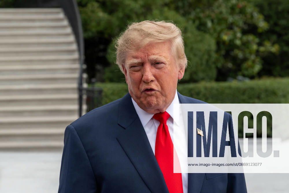 President DONALD TRUMP speaks to members of the media on the South Lawn of the White House before departing for Clarksville, Tennessee, where he is scheduled to attend a campaign rally in support of Republican candidates ahead of the November midterm elections. Washington United States - ZUMAk206 20261010_znp_k206_027