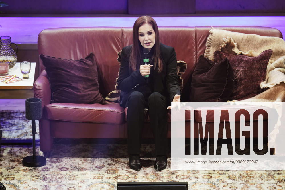 GOTHENBURG, SWEDEN 20261010 Priscilla Presley on stage with her talk show *An Evening with Priscilla Presley* at Haga Concert Hall, GOTHENBURG, SWEDEN