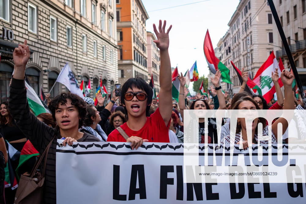 Thousands of people take to the streets of the capital to march in solidarity with Gaza and the Palestinians, and to call for the unblocking of humanitarian aid entering the Strip. Rome Italy - ZUMAg256 20261010_znp_g256_010