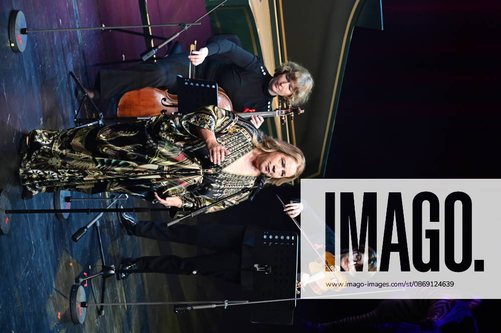 Kathy Kelly und das Dresdner Barock-Ensemble camerata musikus s mit Milko Kersten bei der 18. Hope Gala 2026 im Schauspielhaus. Dresden