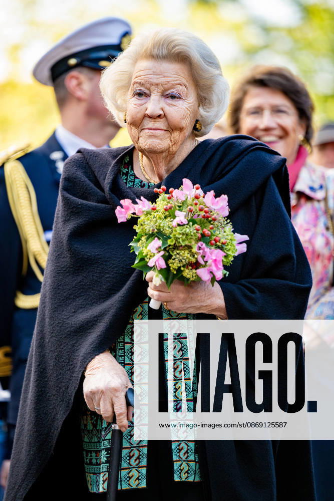 Apeldoorn Princess Beatrix attended the 7th edition of Het Oranjepad around palace Het Loo in Apeldoorn. Â