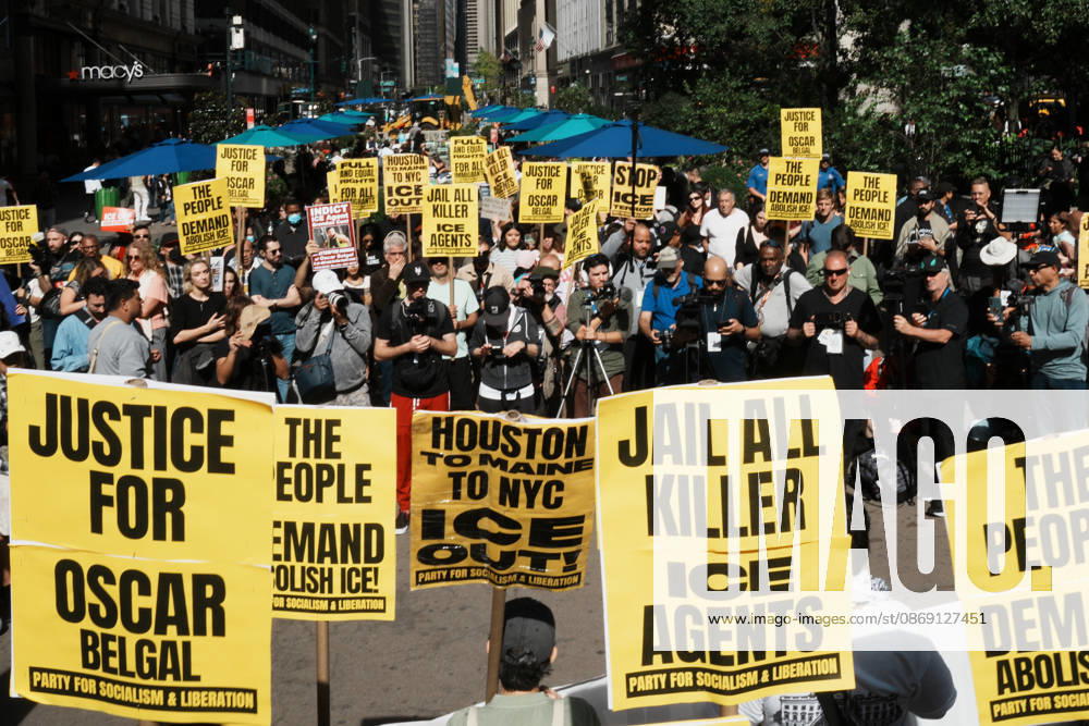 Protesters at an anti-ICE protest in Herald Square on October 10, 2026 in New York City. Protesters take to the streets following an incident where ICE agents shot a 28-year-old-man, Oscar Belgal while he in a vehicle with his 5-year old child in the Marble Hill neighborhood in the Bronx. New York USA - ZUMAb148 20261010_zap_b148_067