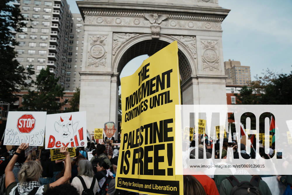 A protester holds up a sign as hundreds of people attend a Pro-Palestine rally in Washington Square Park on October 10, 2026 in New York. New York USA - ZUMAb148 20261010_zap_b148_083