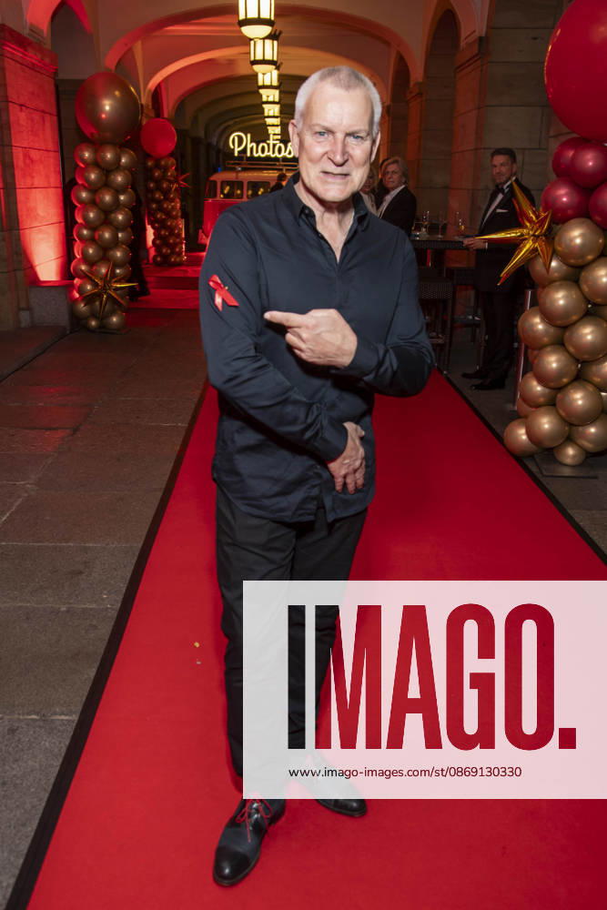 ABB HOPEGALA- Dirk Michaelis zu Gast auf dem roten Teppich bei der Hope Gala 2026 im Schauspielhaus Dresden am 10.10.2026 in Dresden Sachsen Deutschland
