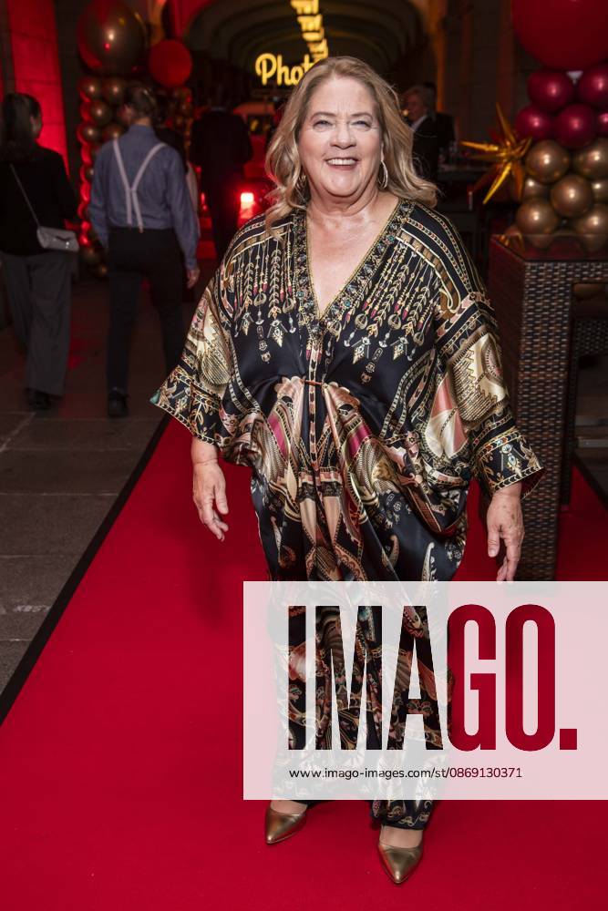 ABB HOPEGALA- Cathy Kelly zu Gast auf dem roten Teppich bei der Hope Gala 2026 im Schauspielhaus Dresden am 10.10.2026 in Dresden Sachsen Deutschland