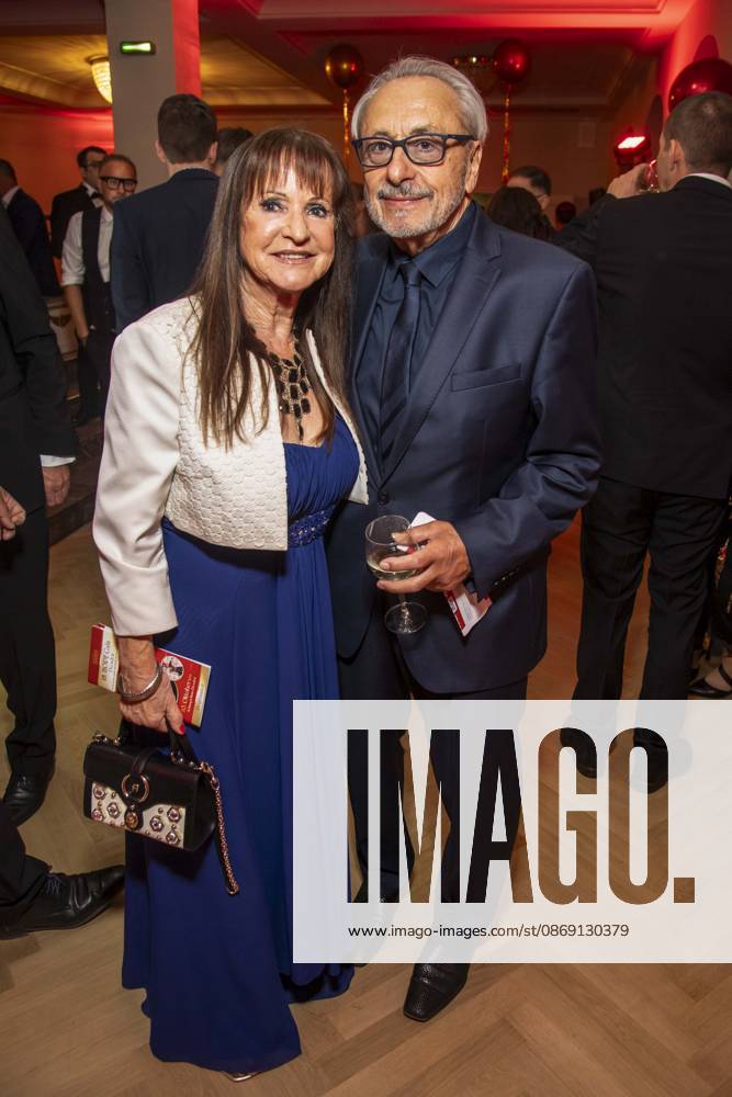 ABB HOPEGALA- Christine Stumph und Wolfgang Stumph Egepaar zu Gast auf dem roten Teppich bei der Hope Gala 2026 im Schauspielhaus Dresden am 10.10.2026 in Dresden Sachsen Deutschland
