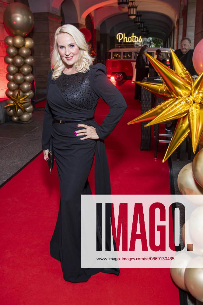 ABB HOPEGALA- Anja Petzold zu Gast auf dem roten Teppich bei der Hope Gala 2026 im Schauspielhaus Dresden am 10.10.2026 in Dresden Sachsen Deutschland