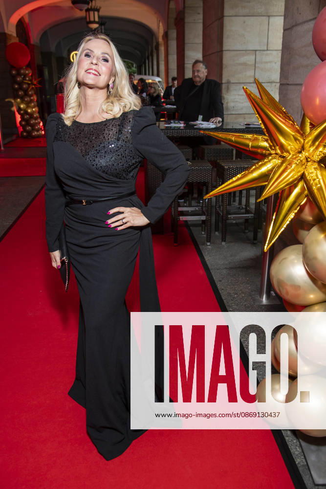 ABB HOPEGALA- Anja Petzold zu Gast auf dem roten Teppich bei der Hope Gala 2026 im Schauspielhaus Dresden am 10.10.2026 in Dresden Sachsen Deutschland