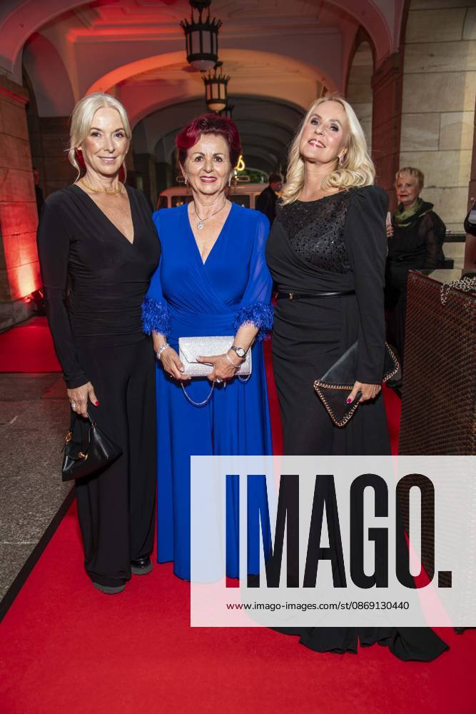 ABB HOPEGALA- Gesine Lippert, Viola Klein und Anja Petzold zu Gast auf dem roten Teppich bei der Hope Gala 2026 im Schauspielhaus Dresden am 10.10.2026 in Dresden Sachsen Deutschland