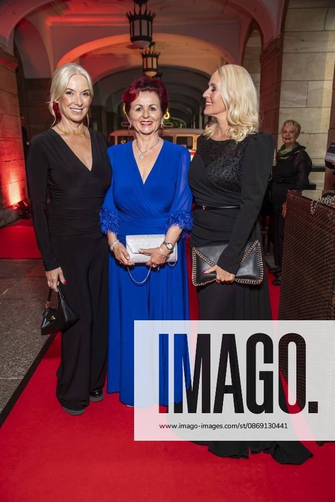 ABB HOPEGALA- Gesine Lippert, Viola Klein und Anja Petzold zu Gast auf dem roten Teppich bei der Hope Gala 2026 im Schauspielhaus Dresden am 10.10.2026 in Dresden Sachsen Deutschland