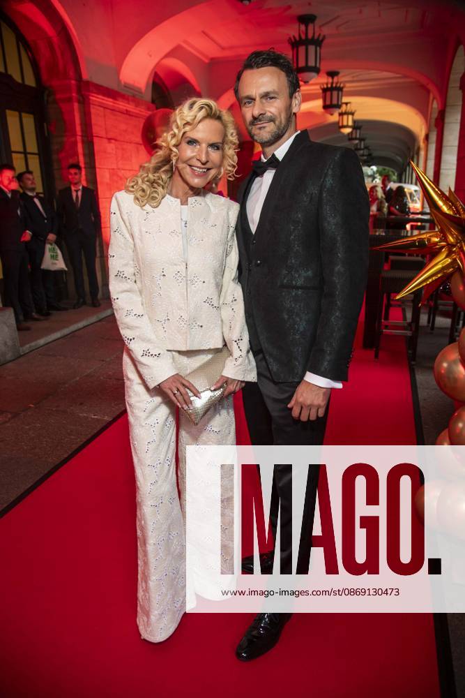 ABB HOPEGALA- Victoria Herrmann und David Boethig zu Gast auf dem roten Teppich bei der Hope Gala 2026 im Schauspielhaus Dresden am 10.10.2026 in Dresden Sachsen Deutschland