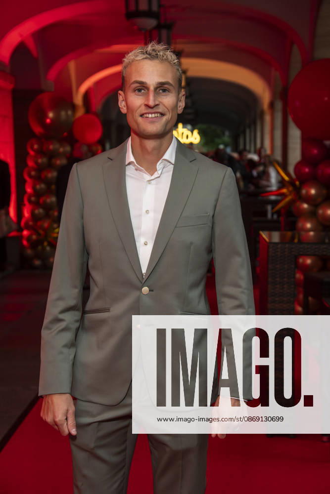 ABB HOPEGALA- Karl Bebendorf Laeufer zu Gast auf dem roten Teppich bei der Hope Gala 2026 im Schauspielhaus Dresden am 10.10.2026 in Dresden Sachsen Deutschland