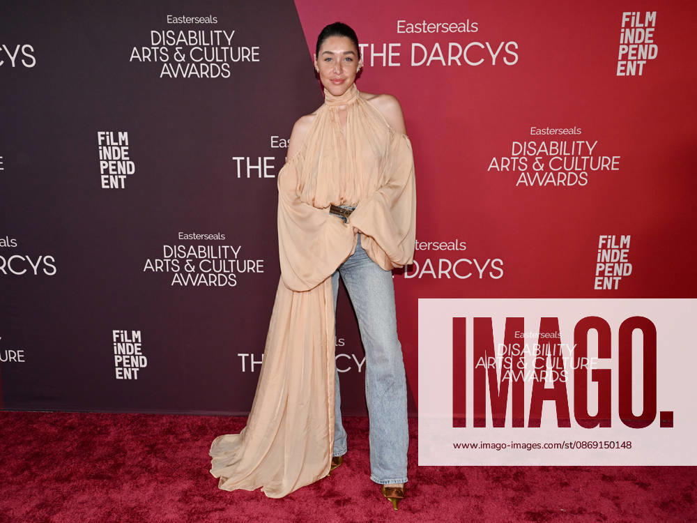 American actress, writer, and producer HANNA STEIN attends the inaugural Easterseals Disability Arts & Culture Awards DARCYS Awards red carpet. Santa Monica USA - ZUMAb173 20261010_aap_b173_024