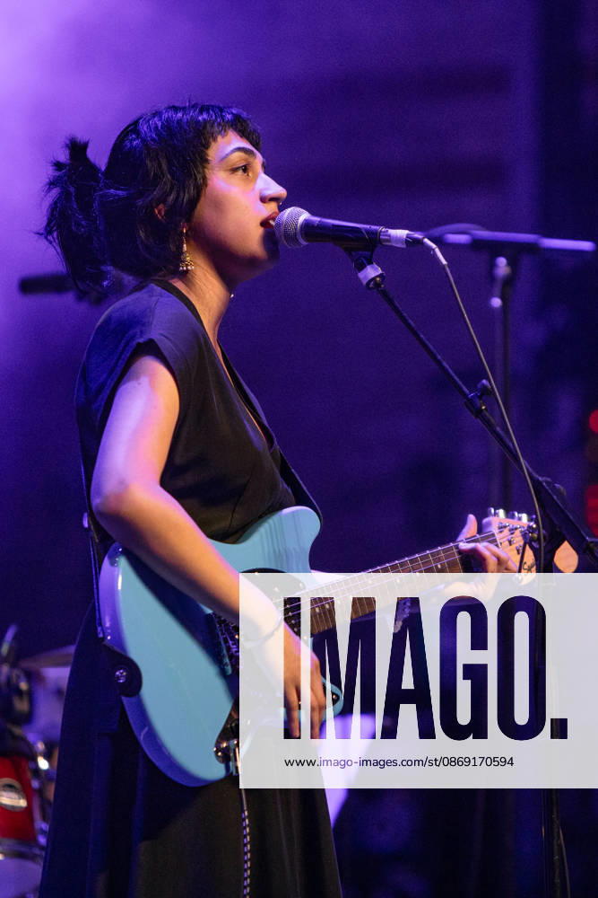 The Syd Barrett 80th Birthday Concert, The Corn Exchange, Cambridge, UK, 10 October 2026. 10 October 2026: Scottish singer songwriter Radhika Meera Dade (known professionally as Radhika) plays The Syd Barrett 80th Birthday Concert at The Corn Exchange, Cambridge, UK., Credit:Stuart Hogben Avalon