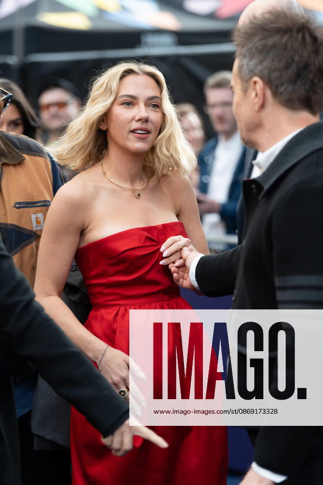 Scarlett Johansson and Sam Rockwell attend the Ray Gunn Gala during the 70th BFI London Film Festival at The Royal Festival Hall. London United Kingdom - ZUMAs197 20261010_aaa_s197_575