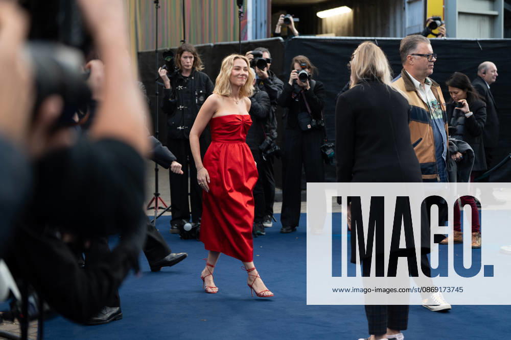 Scarlett Johansson attends the Ray Gunn Gala during the 70th BFI London Film Festival at The Royal Festival Hall. London United Kingdom - ZUMAs197 20261010_aaa_s197_601