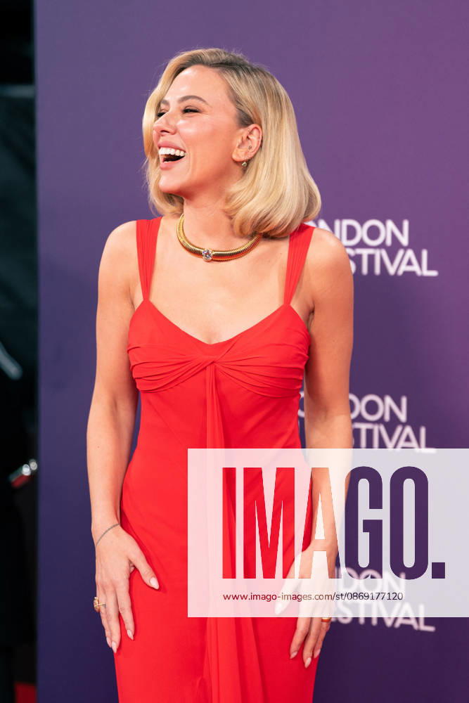 BFI London Film Festival - Paper Tiger Screening Scarlett Johansson attends the premiere of Paper Tiger during the 70th BFI London Film Festival at the Royal Festival Hall in London, United Kingdom on October 10, 2026 Photo by Tiar Lounis ABACAPRESS.COM London United Kingdom