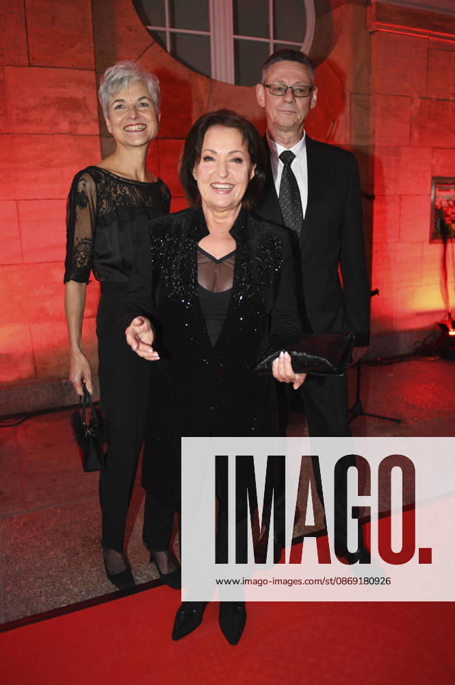 Kerstin Glässer, Ute Freudenberg und Armin Brandtner bei der 18. Hope Gala 2026 im Schauspielhaus. Dresden