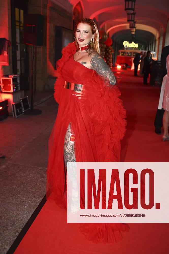 Lyn Künstner bei der 18. Hope Gala 2026 im Schauspielhaus. Dresden