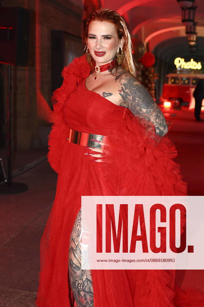 Lyn Künstner bei der 18. Hope Gala 2026 im Schauspielhaus. Dresden
