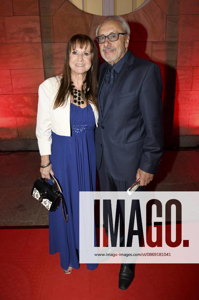 Wolfgang Stumph mit Ehefrau Christine Stumph bei der 18. Hope Gala 2026 im Schauspielhaus. Dresden